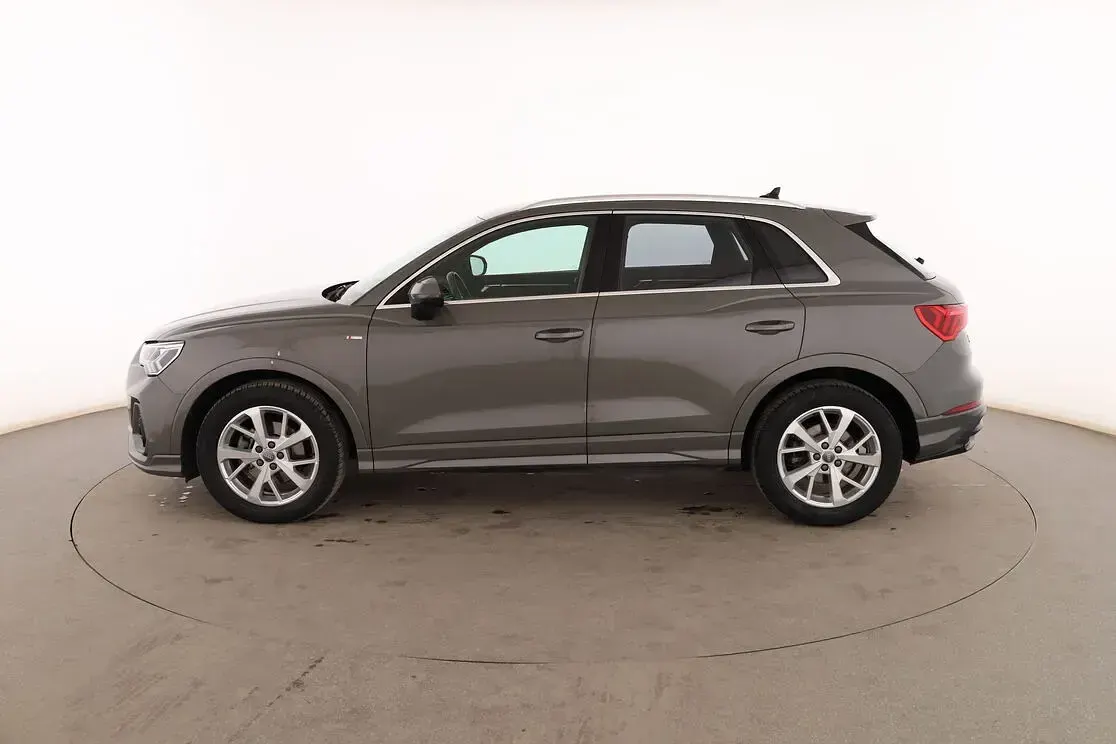 Usado Audi Q3 S-Line 150 CV (110 kW) 2019 Gris SUV