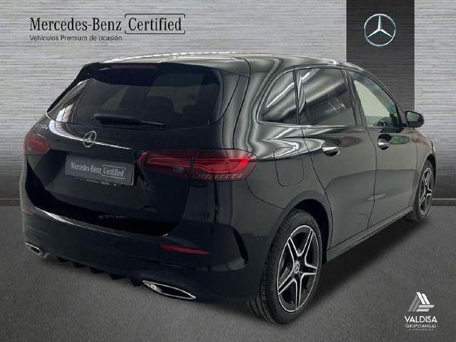 Usado Mercedes B250e AMG line 218 CV (160 kW) 2024 Negro noche Monovolumen