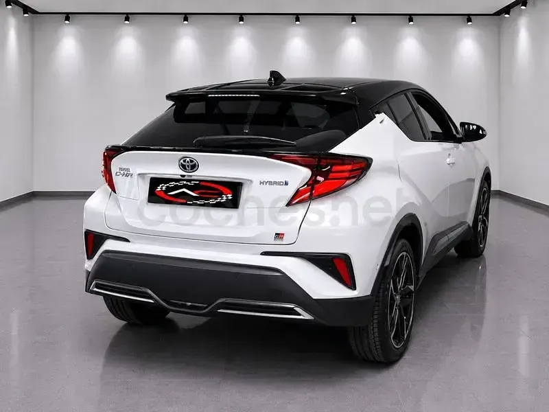Usado Toyota C-HR Sport 196 CV (144 kW) 2023 Gris / plata SUV