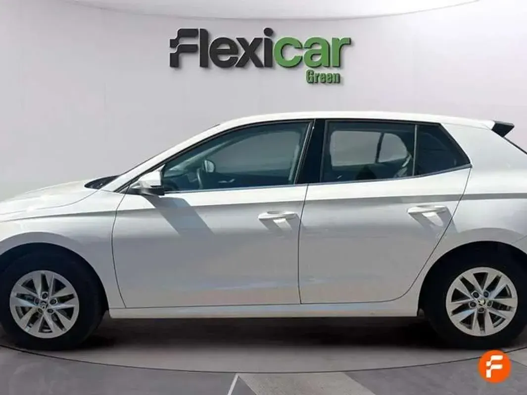 Usado Skoda Fabia 95 CV (69 kW) 2024 Blanco Utilitario