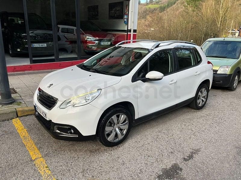 Usado Peugeot 2008 Active 92 CV (67 kW) 2014 Blanco SUV