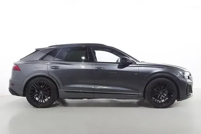 Usado Audi Q8 Sport 286 CV (210 kW) 2024 SUV