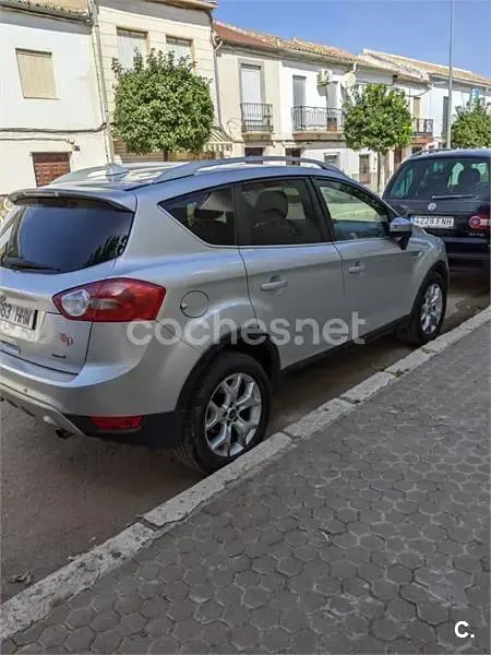 Usado Ford Kuga Trend 140 CV (102 kW) 2011 Gris / plata SUV