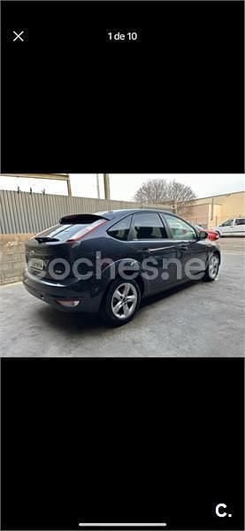 Usado Ford Focus Trend 109 CV (80 kW) 2011 Negro Berlina