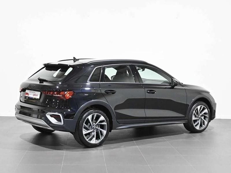 Usado Audi A3 Ambiente 150 CV (110 kW) 2025 Negro SUV