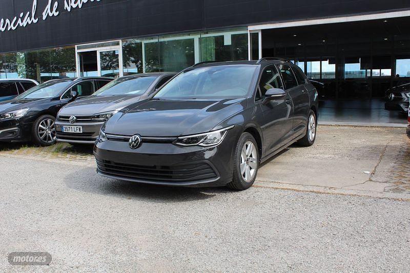 Gris Usado 2021 VW Golf VIII Life Berlina | 16.850 € (Super precio) - Imagen 1/4