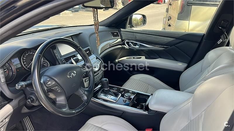Usado Infiniti Q70 Sport Tech 170 CV (125 kW) 2016 Azul Berlina