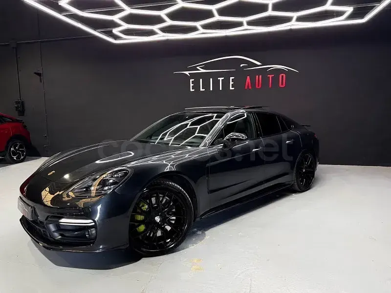Usado Porsche Panamera 4 E-Hybrid 462 CV (339 kW) 2018 Gris / plata Utilitario
