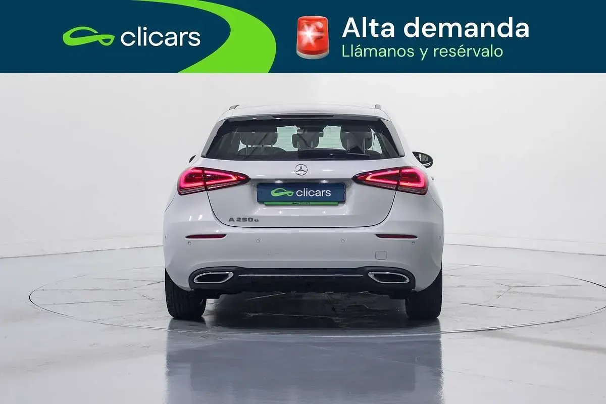 Usado Mercedes A250 160 CV (117 kW) 2022 Blanco Berlina