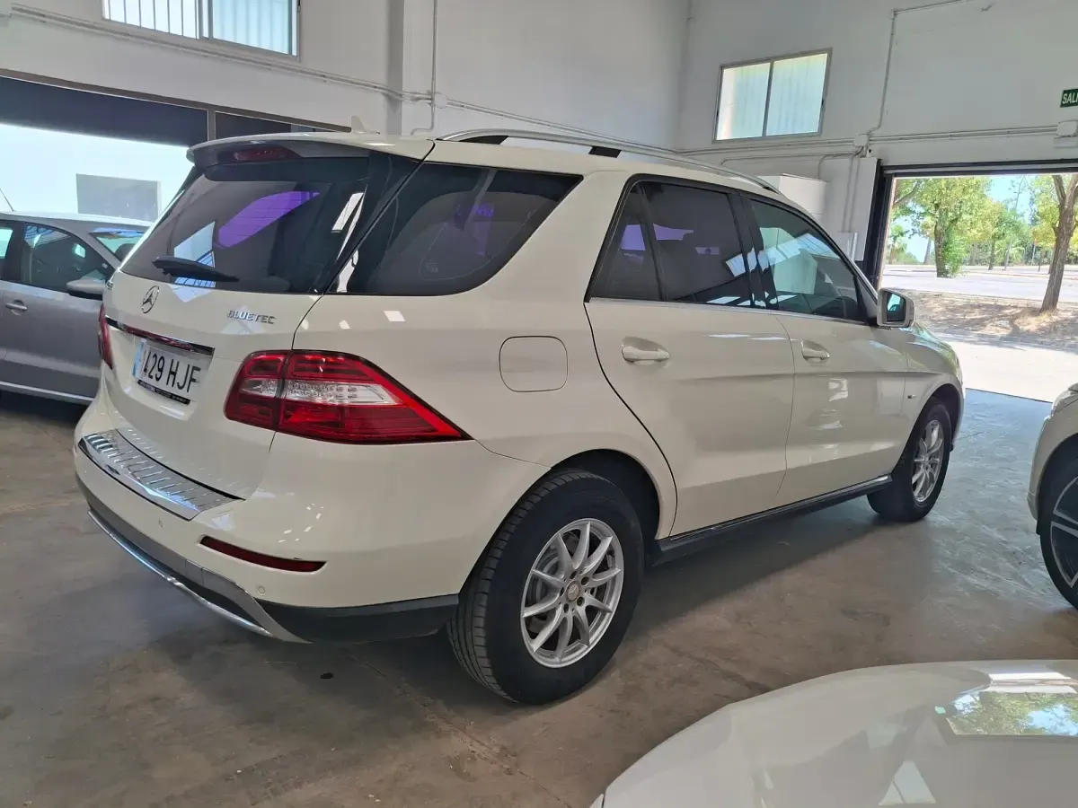 Usado Mercedes ML250 204 CV (150 kW) 2012 Beige SUV