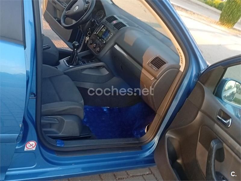 Azul Usado 2004 VW Golf IV Highline Berlina | 6350 € (Caro) - Imagen 1/4