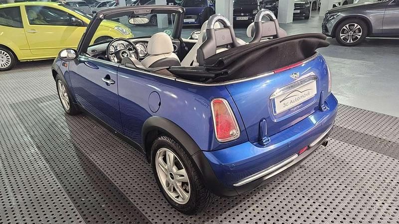 Usado Mini One Cabriolet 90 CV (66 kW) 2007 Azul Descapotable