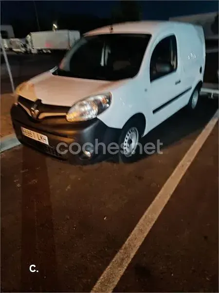 Usado Renault Kangoo Equilibre 95 CV (69 kW) 2021 Blanco Monovolumen