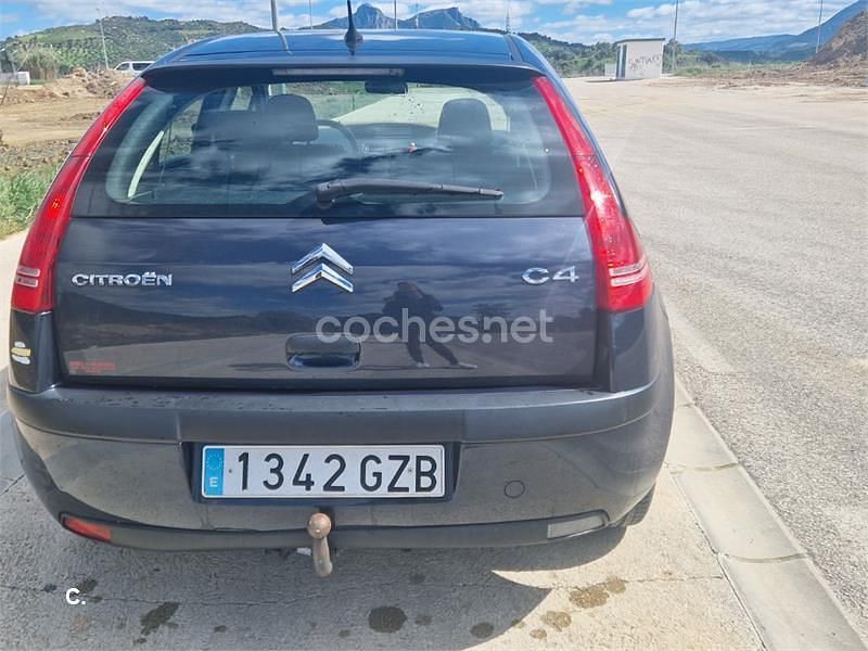 Usado Citroën C4 90 CV (66 kW) 2010 Azul Berlina