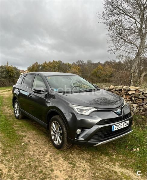 Gris / plata Usado 2017 Toyota RAV4 Hybrid Advance SUV | 18.500 € (Buen precio) - Imagen 1/4