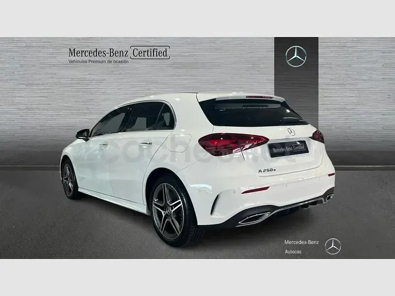 Usado Mercedes A250 218 CV (160 kW) 2024 Blanco Berlina
