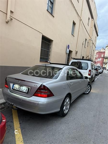 Usado Mercedes C270 Classic 170 CV (125 kW) 2004 Gris / plata Berlina