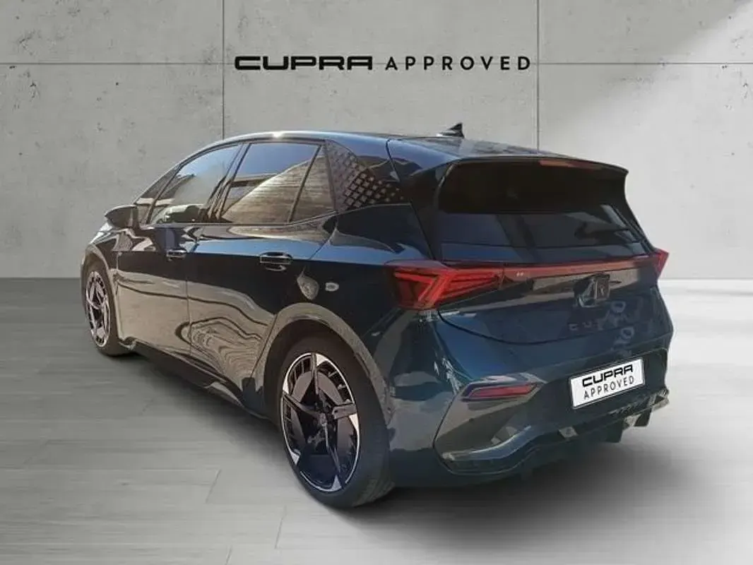 Usado Cupra Born e-Boost 169 kW (231 CV) 2025 Azul Utilitario