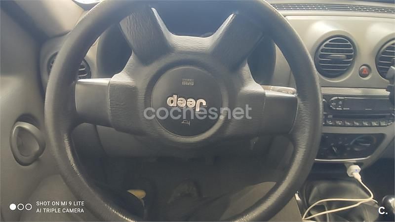 Usado Jeep Cherokee Limited 163 CV (119 kW) 2006 Azul SUV