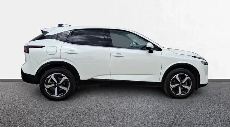 Usado Nissan Qashqai N-Connecta 140 CV (102 kW) 2024 Sapporo white (sólido) SUV