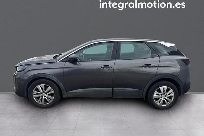 Usado Peugeot 3008 Active 130 CV (95 kW) 2022 SUV