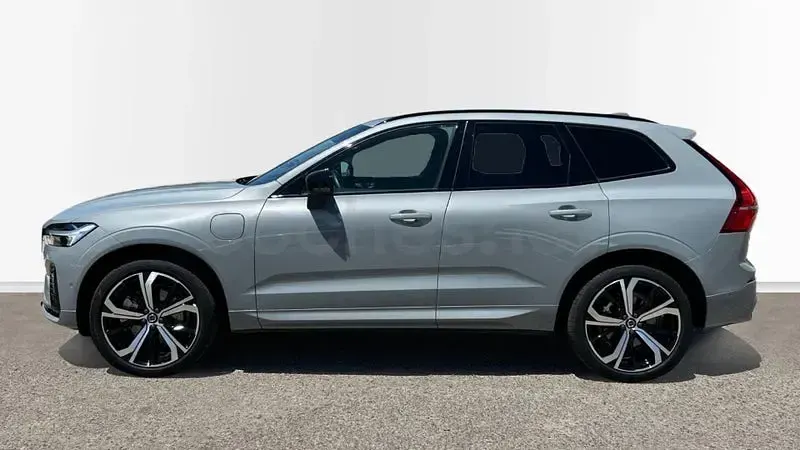Usado Volvo XC60 Ultra 350 CV (257 kW) 2024 Gris / plata SUV