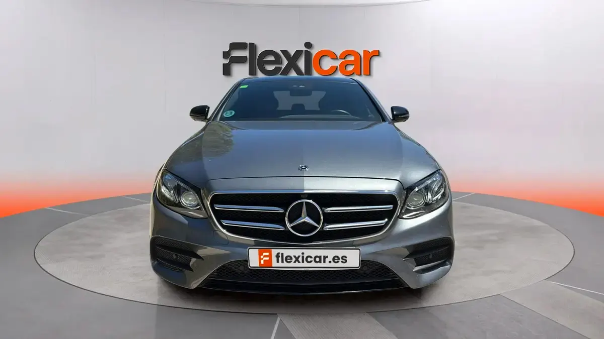 Usado Mercedes E200 150 CV (110 kW) 2019 Gris Berlina