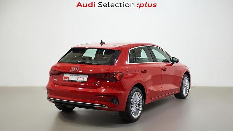 Usado Audi A3 Advanced Plus 116 CV (85 kW) 2023 Rojo tango metalizado Berlina
