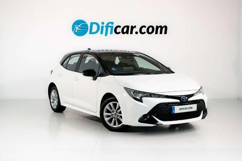 Usado Toyota Corolla Active 140 CV (102 kW) 2023 Blanco Berlina