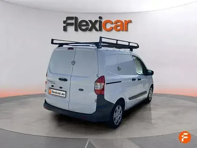 Usado Ford Transit Trend 101 CV (74 kW) 2023 Blanco Berlina