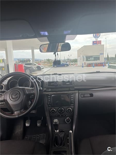Rojo Usado 2007 Mazda 3 Active Berlina | 2100 € (Super precio) - Imagen 1/2