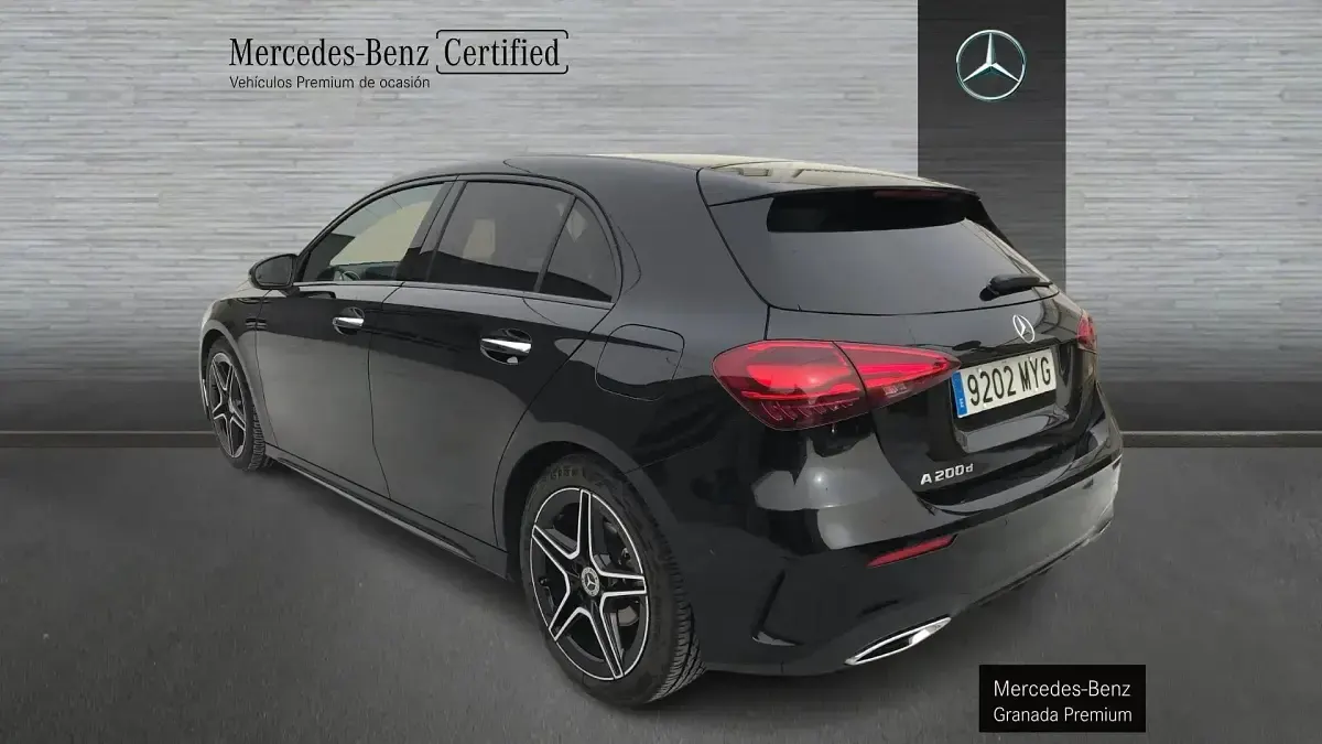Usado Mercedes A200 150 CV (110 kW) 2025 Negro Berlina