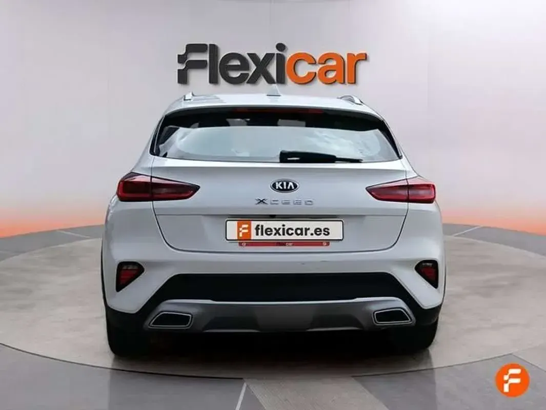Usado Kia XCeed 120 CV (88 kW) 2021 Blanco SUV