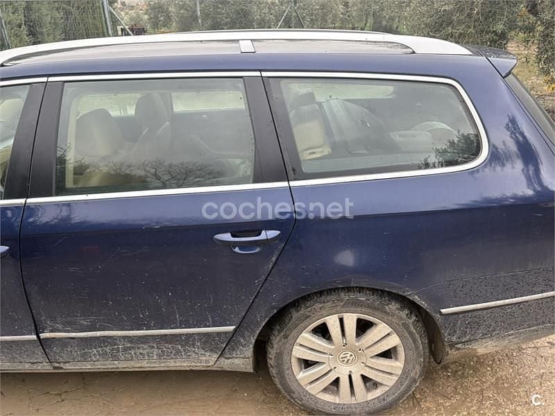 Usado VW Passat Advance 140 CV (102 kW) 2006 Azul Familiar