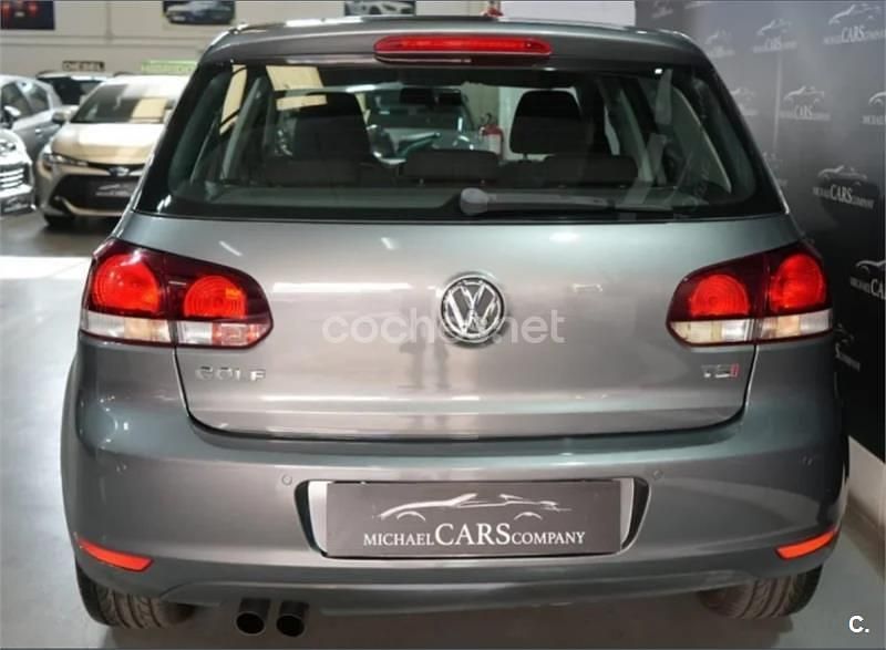 Usado VW Golf VI Highline 122 CV (89 kW) 2010 Gris / plata Utilitario