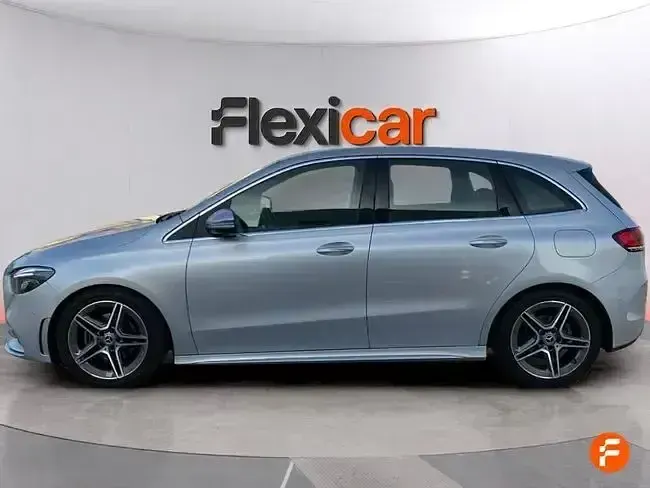 Usado Mercedes B200 150 CV (110 kW) 2021 Gris Monovolumen