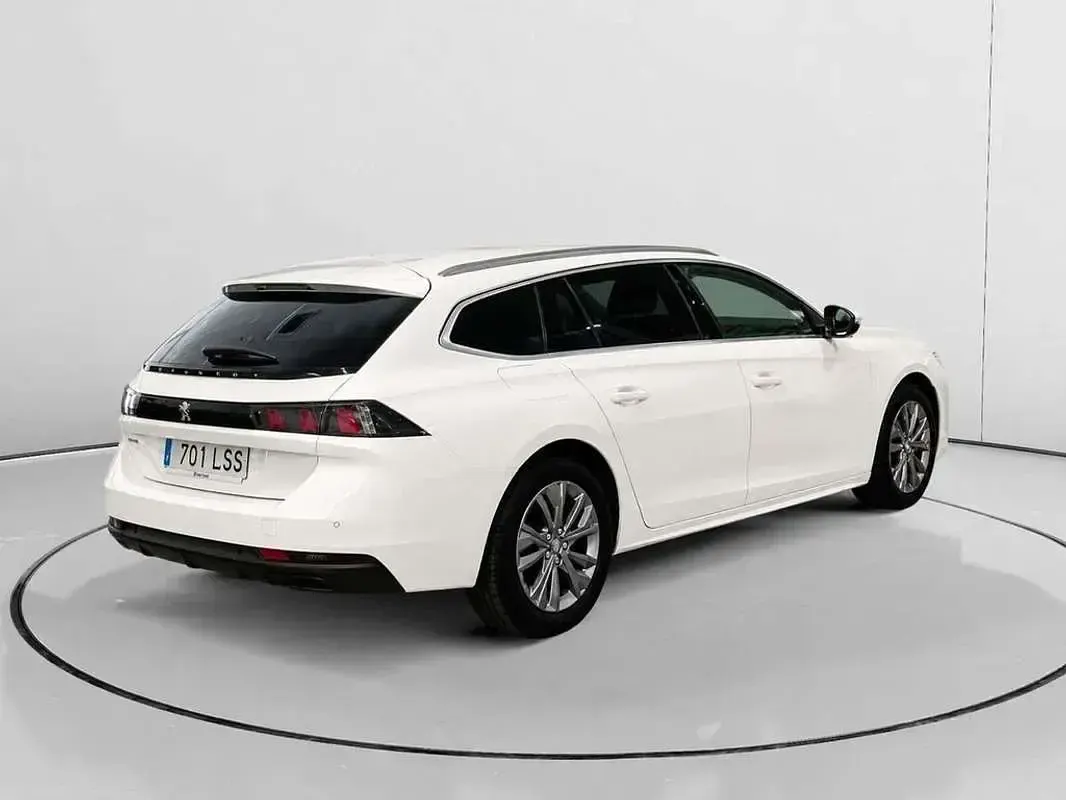 Usado Peugeot 508 SW Active 131 CV (96 kW) 2021 Blanco Familiar