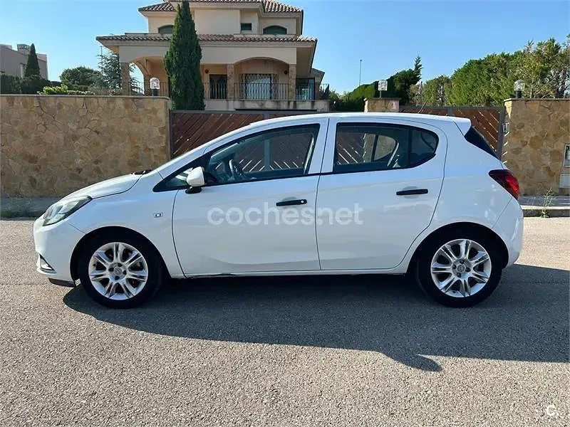 Usado Opel Corsa Selective 75 CV (55 kW) 2016 Blanco Utilitario