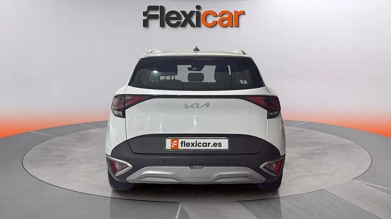 Usado Kia Sportage 136 CV (100 kW) 2023 Blanco SUV