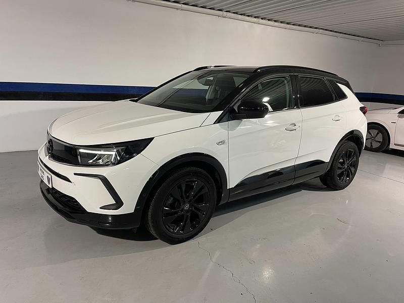 Usado Opel Grandland X GS Line 130 CV (95 kW) 2022 Blanco SUV