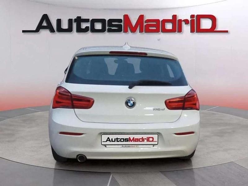 Usado BMW 116 116 CV (85 kW) 2018 Negro Utilitario