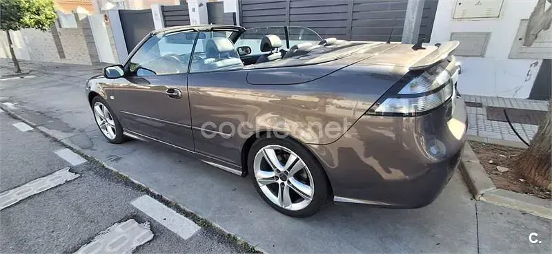 Usado Saab 9-3 Vector 150 CV (110 kW) 2008 Gris / plata Descapotable
