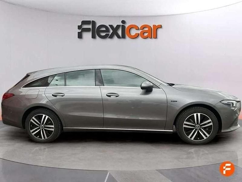 Usado Mercedes CLA250e Shooting Brake 218 CV (160 kW) 2021 Gris Familiar