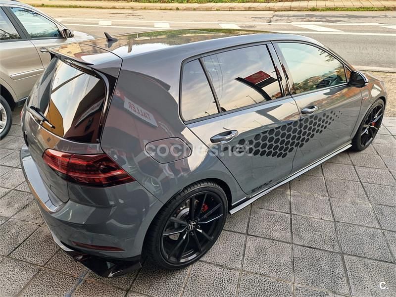 Usado VW Golf VII GTI 290 CV (213 kW) 2019 Gris / plata Berlina