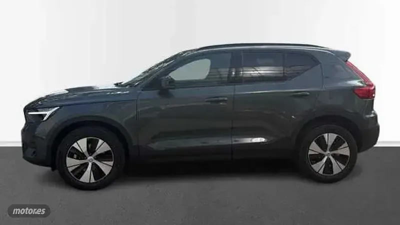 Nuevo Volvo XC40 Plus 163 CV (119 kW) 2026 Verde SUV