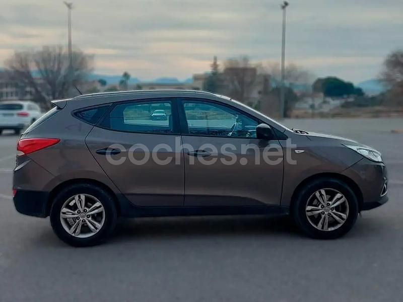 Usado Hyundai ix35 Classic 116 CV (85 kW) 2012 Gris / plata SUV