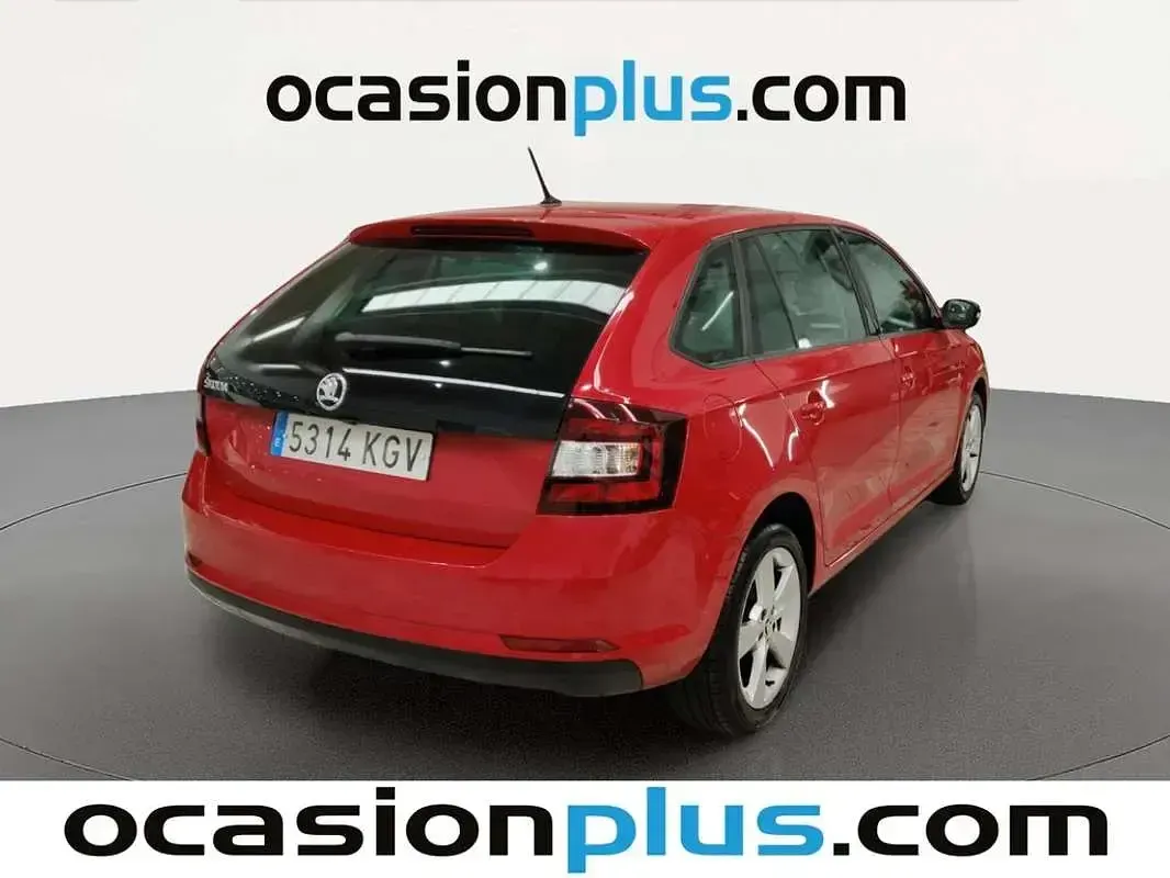 Käytetty Skoda Rapid Ambition 95 HP (69 kW) 2018 Punainen Viistoperä