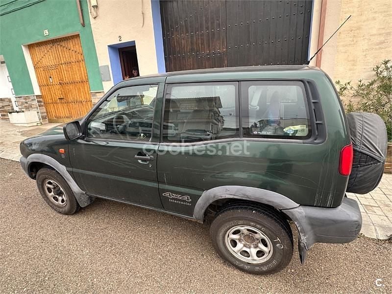 Usado Nissan Terrano S 125 CV (91 kW) 1997 Verde SUV