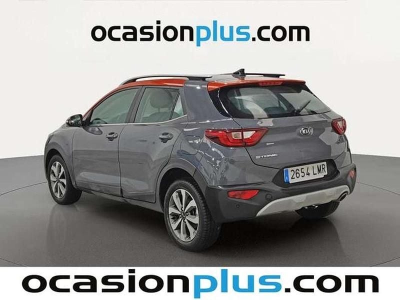 Usado Kia Stonic 84 CV (61 kW) 2021 Gris SUV