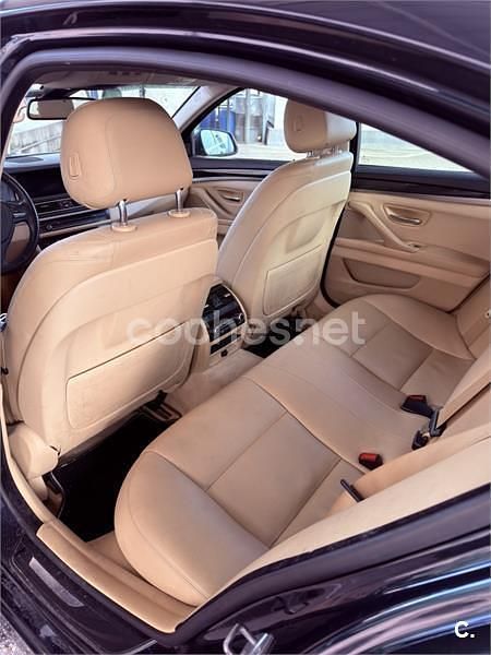 Begagnad BMW 520 Efficient Dynamics 184 HK (135 kW) 2014 Blå Sedan